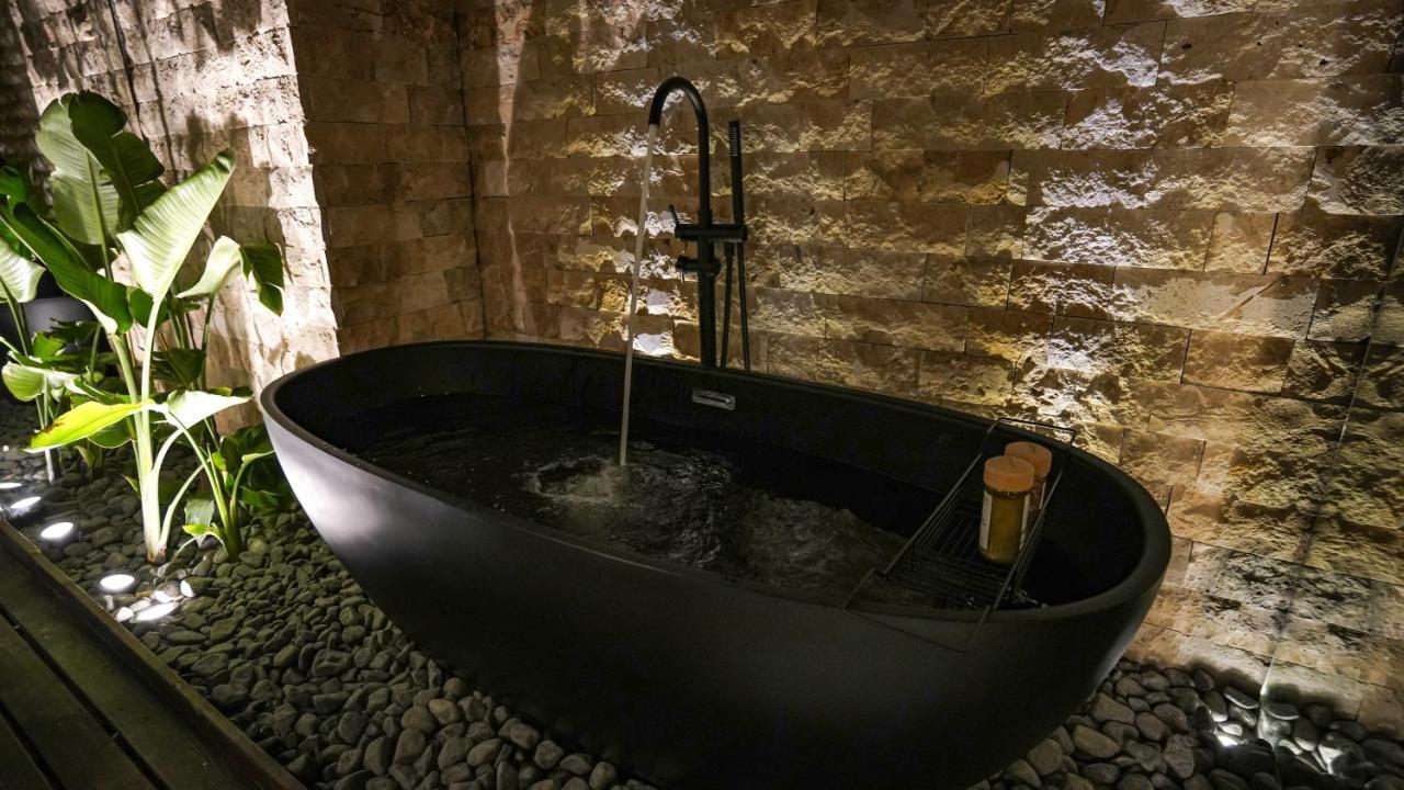 Отель Maja Luxury Кешме Экстерьер фото